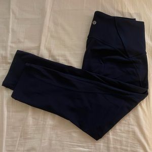 Lululemon Size 10 17-inch crop Navy Blue